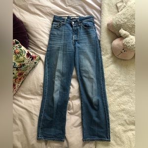 Levi’s Ribcage Straight Jeans